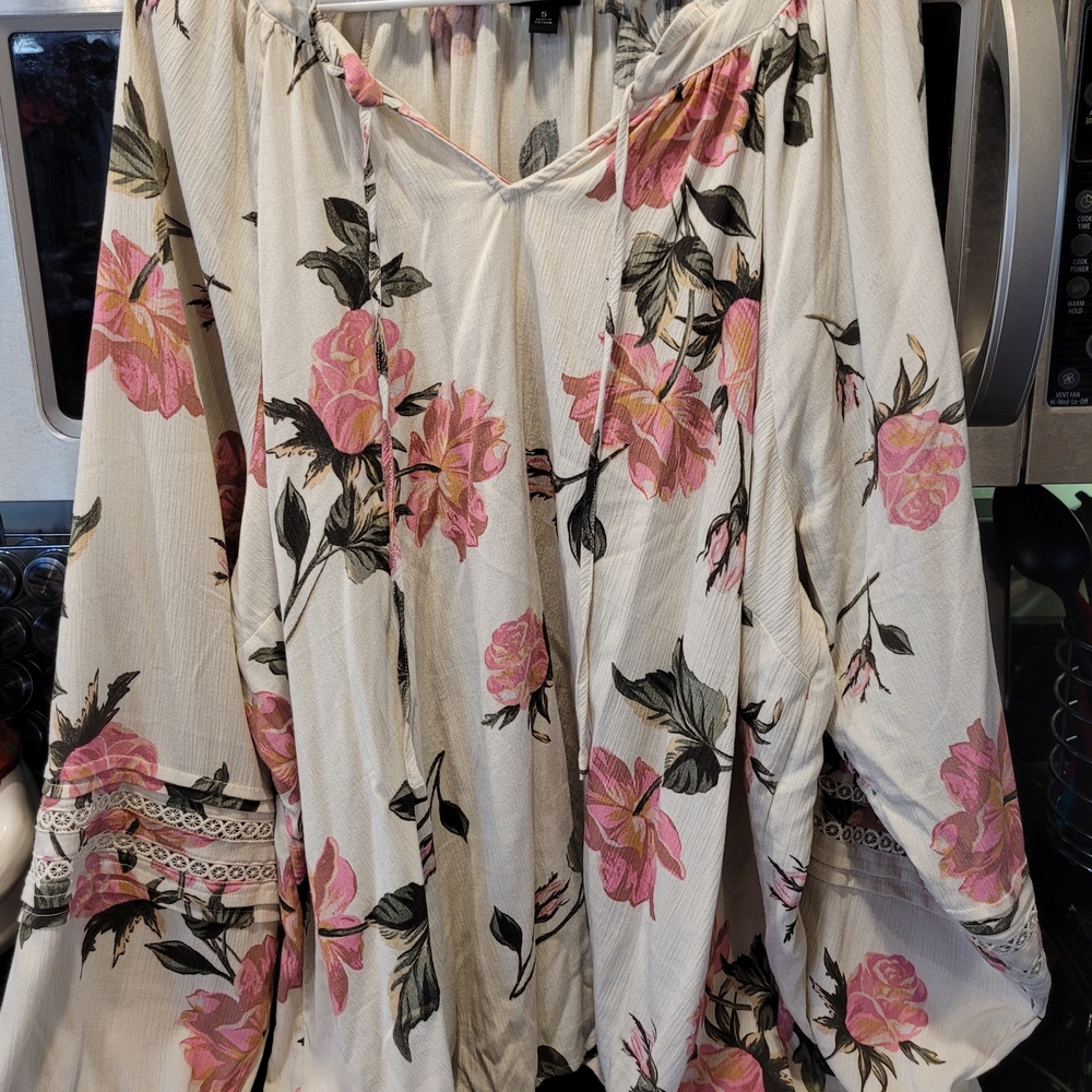 Torrid Cream Floral Blouse with Pink Accents